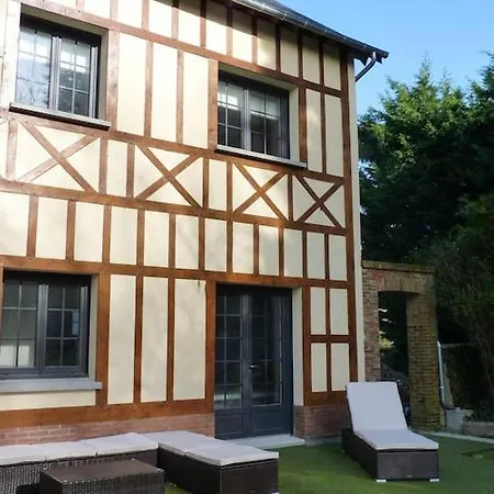 בית נופש Semi Detached House Rieux *