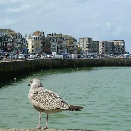 Semi-detached House, Rieux
