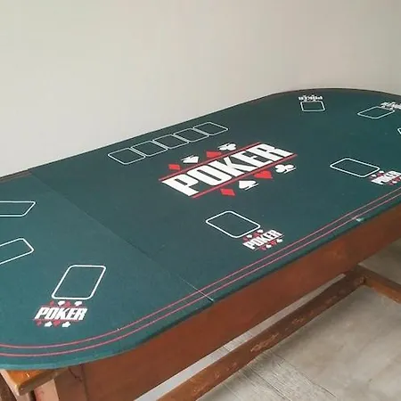 Semi-detached House, Rieux Tatil Evi *