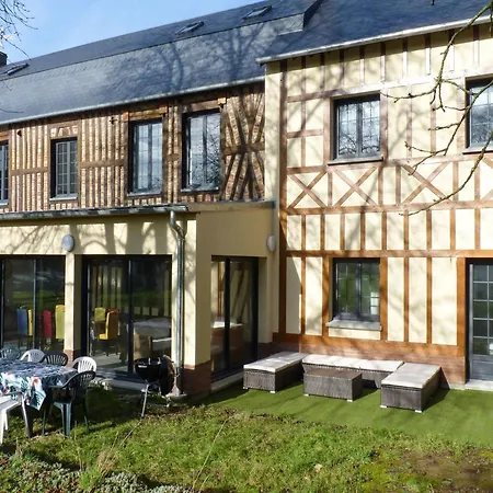 Semi-detached House, Rieux