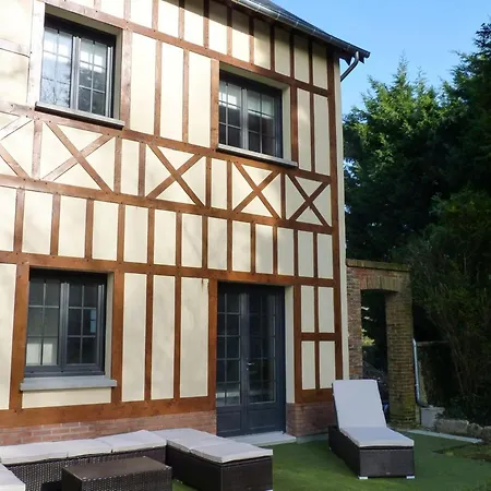Semi-detached House, Rieux Semesterbostad *