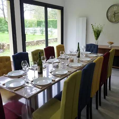 Semi-detached House, Rieux Hébergement de vacances