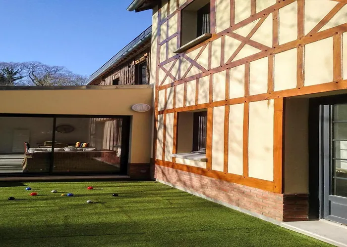 Semi-detached House, Rieux